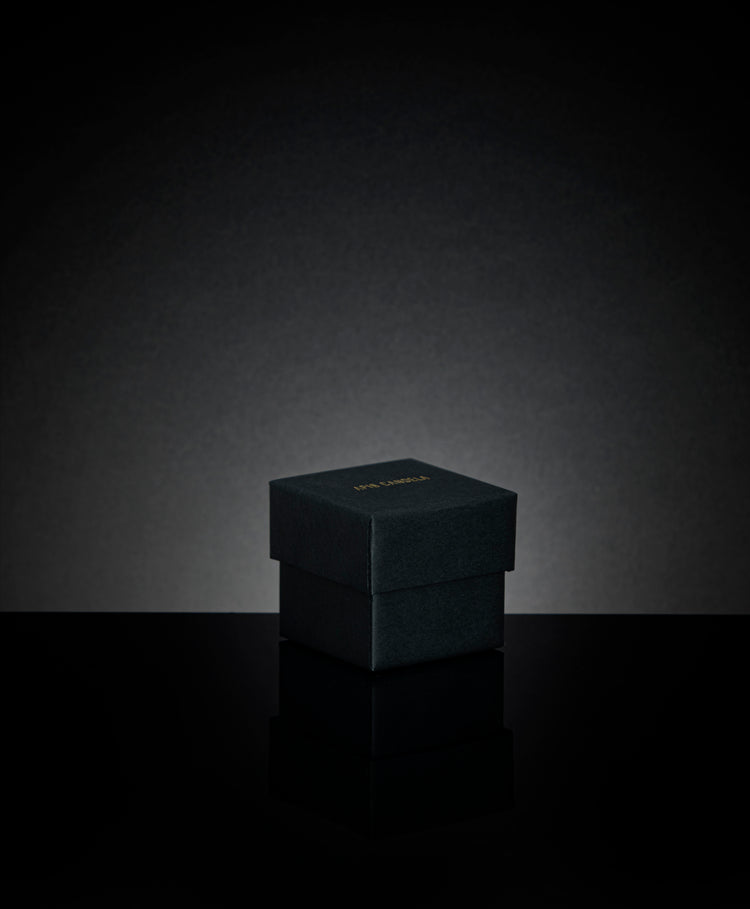Skleněný svícen černý - zabalen v luxusní krabičce